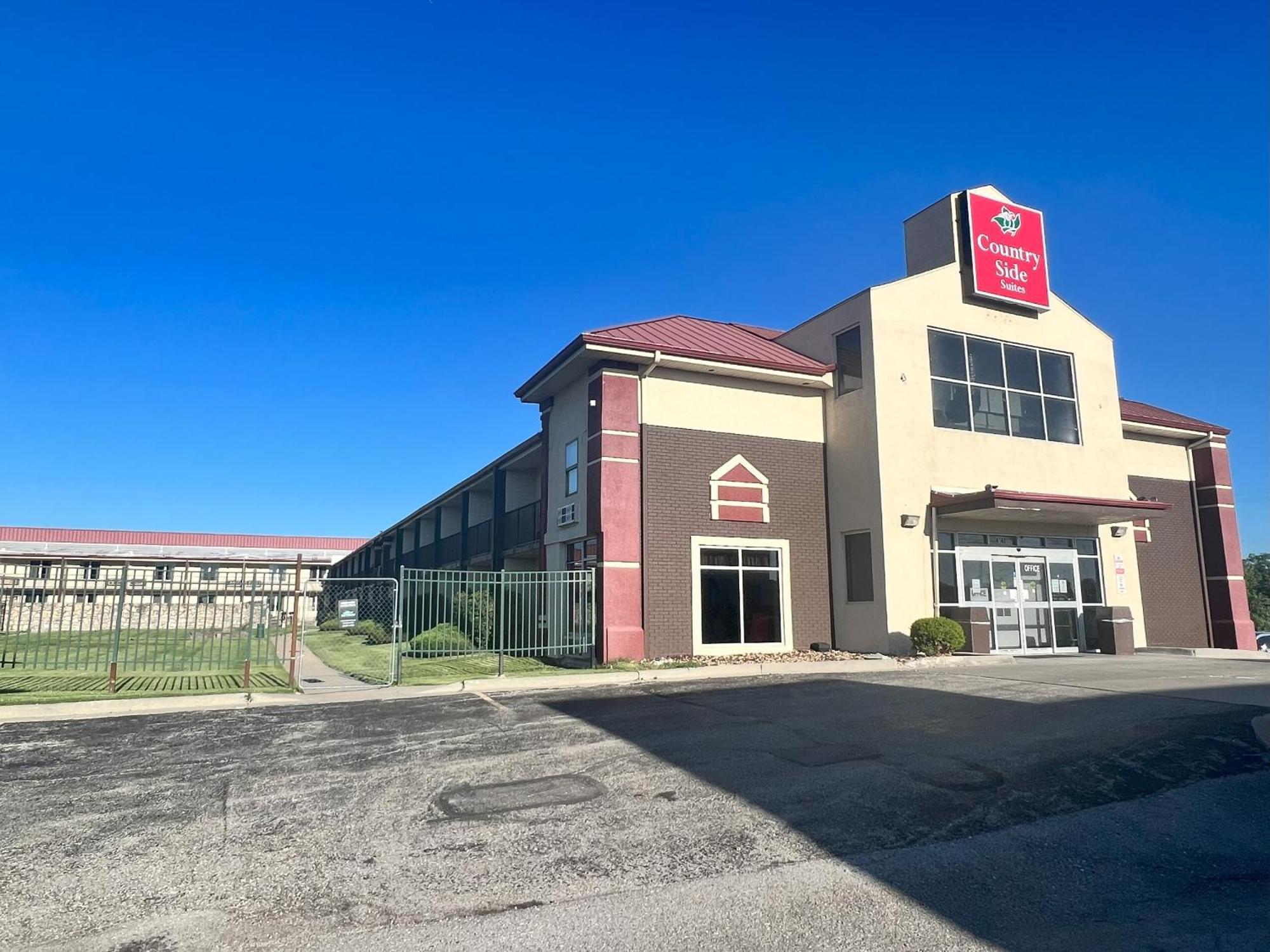 Countryside Suites Kansas City Independence I-70 East Sports Complex Hotel Exterior foto